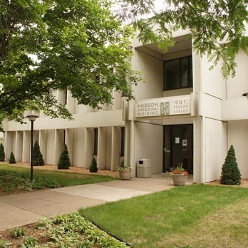 Image of the Library's building on 4th Street